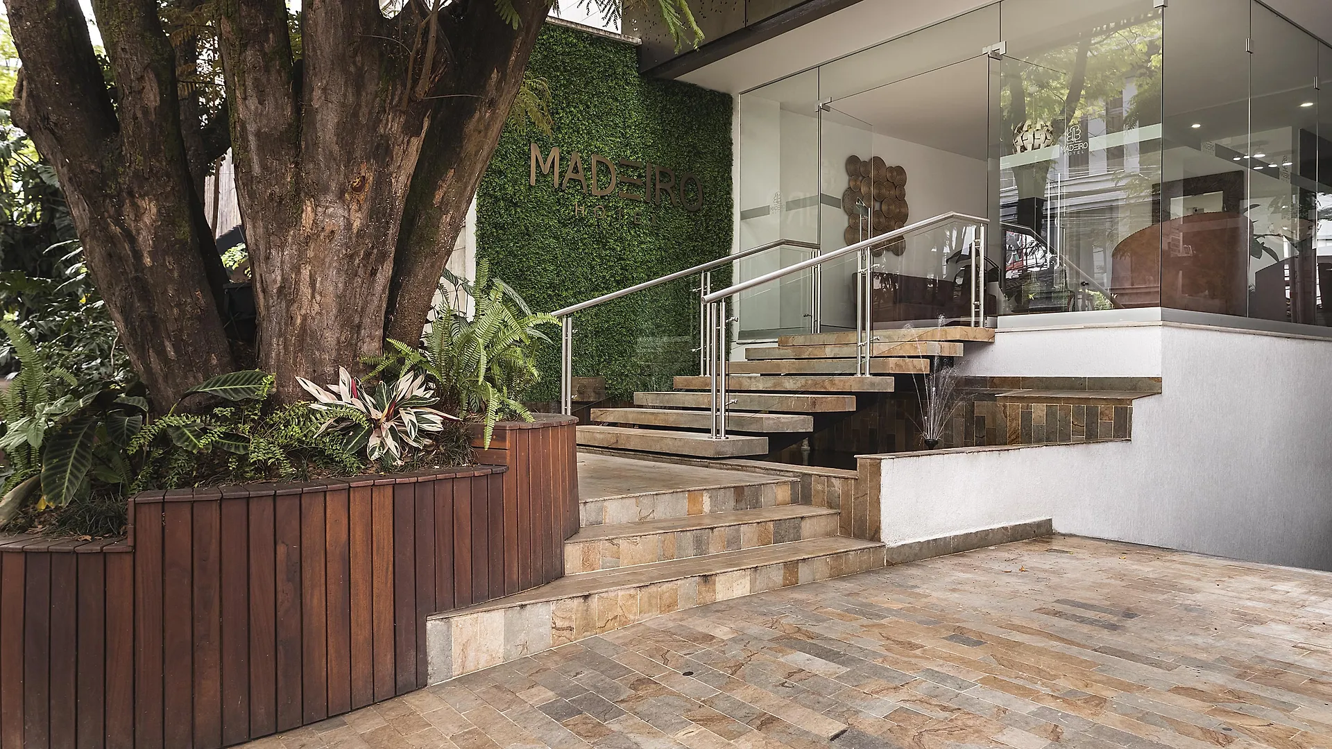 Hotel Madeiro Medellin