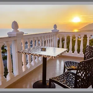 dorvin-apartments.albaniahotels.org/
