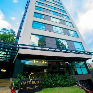 4* Hotel Café