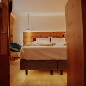 Altstadtmittehotel Sonne 4* Dinkelsbuehl