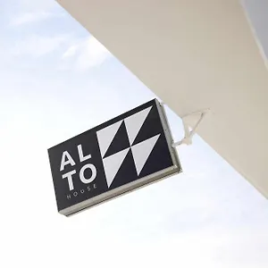 Alto House Al De Assinatura Modernista Faro